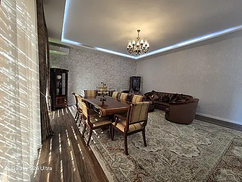 Satılır 4 otaqlı həyət evi 200 m²
