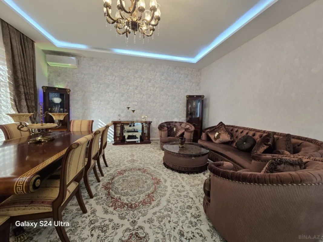 Satılır 4 otaqlı həyət evi 200 m²