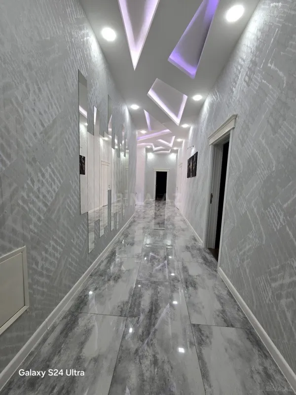 Satılır 4 otaqlı həyət evi 200 m²