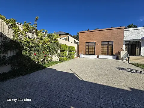 Satılır 4 otaqlı həyət evi 200 m²