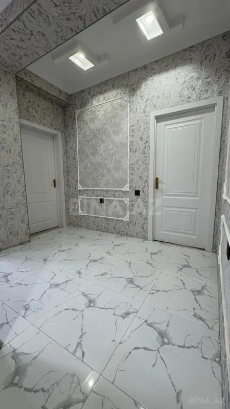 Satılır 2 otaqlı mənzil 68 m²