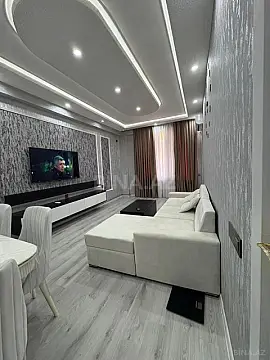 Satılır 2 otaqlı mənzil 68 m²
