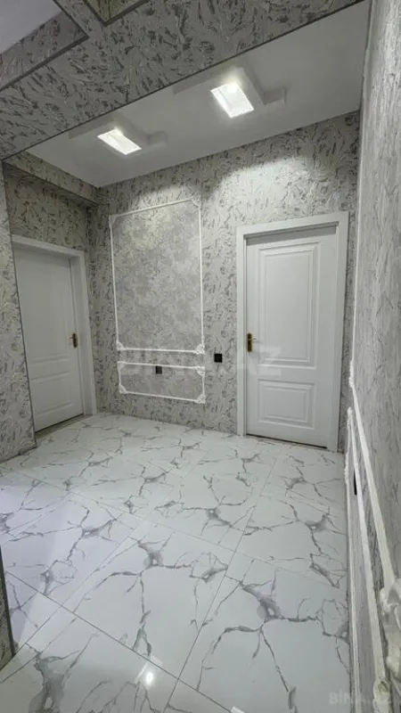 Satılır 2 otaqlı mənzil 68 m²