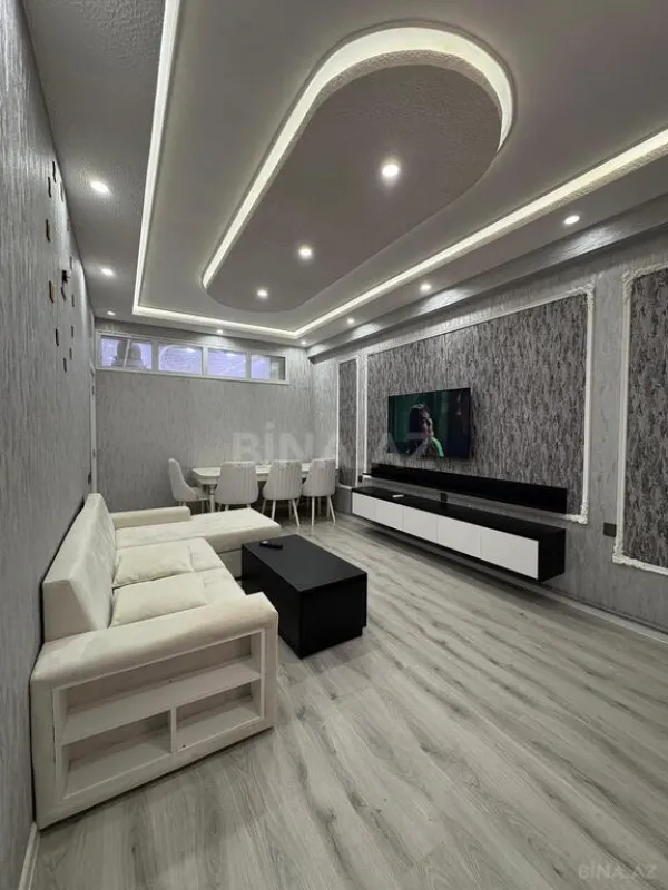 Satılır 2 otaqlı mənzil 68 m²