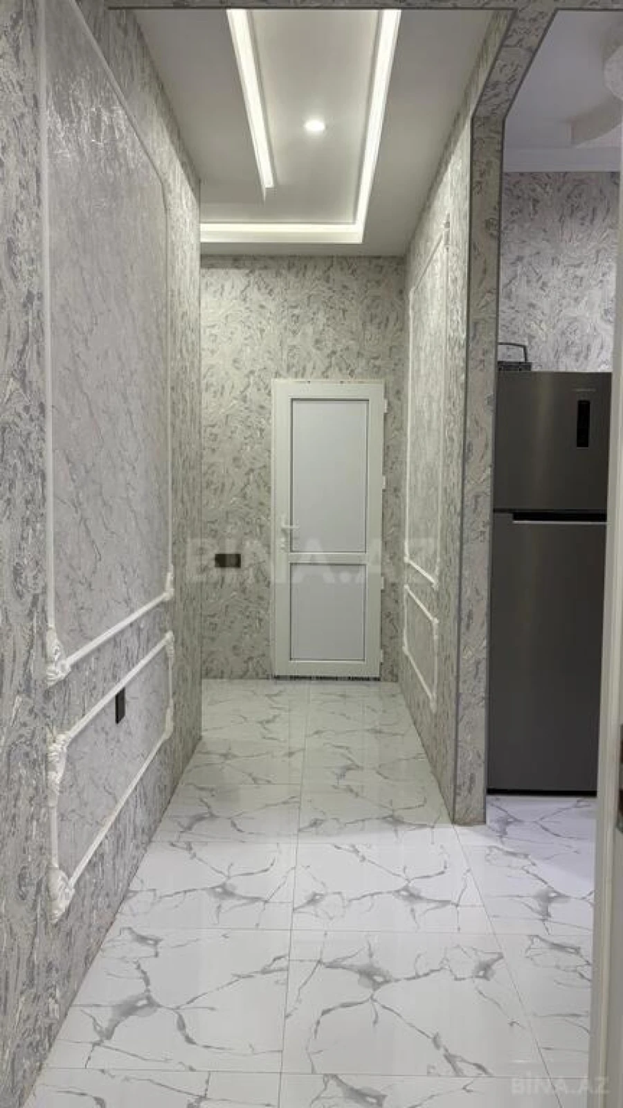 Satılır 2 otaqlı mənzil 68 m²