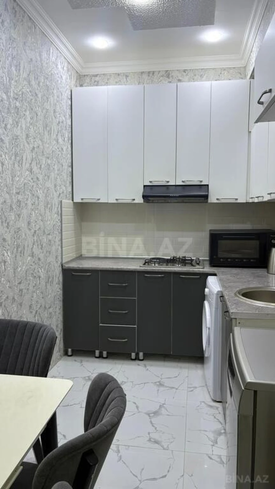 Satılır 2 otaqlı mənzil 68 m²