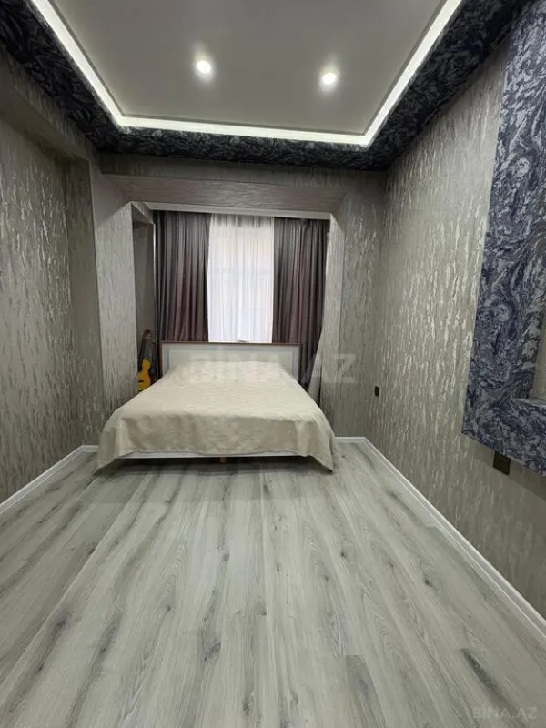 Satılır 2 otaqlı mənzil 68 m²