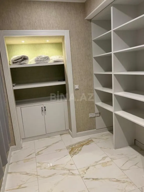Kirayə verilir 6 otaqlı mənzil 400 m²