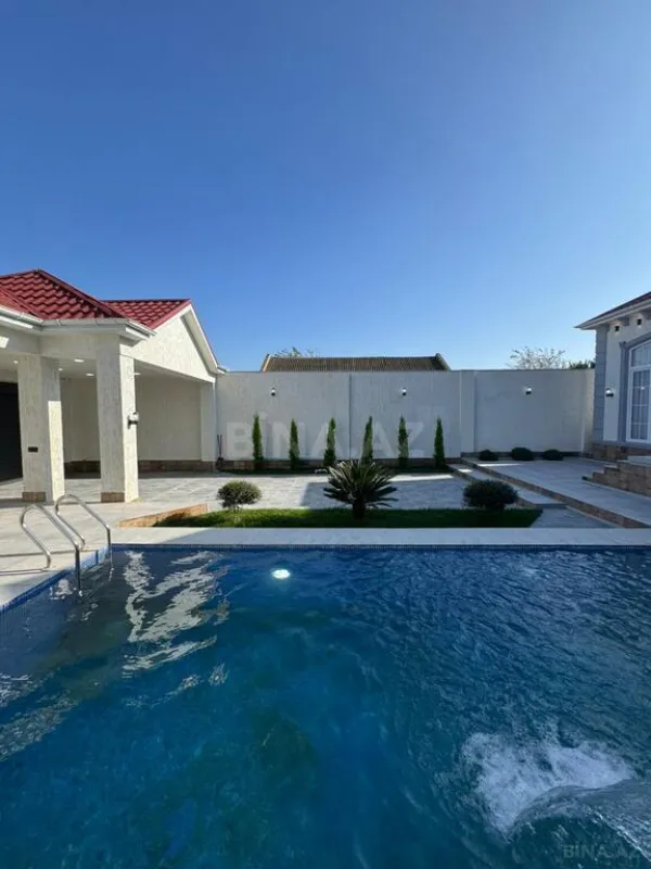 Satılır 4 otaqlı həyət evi 160 m²