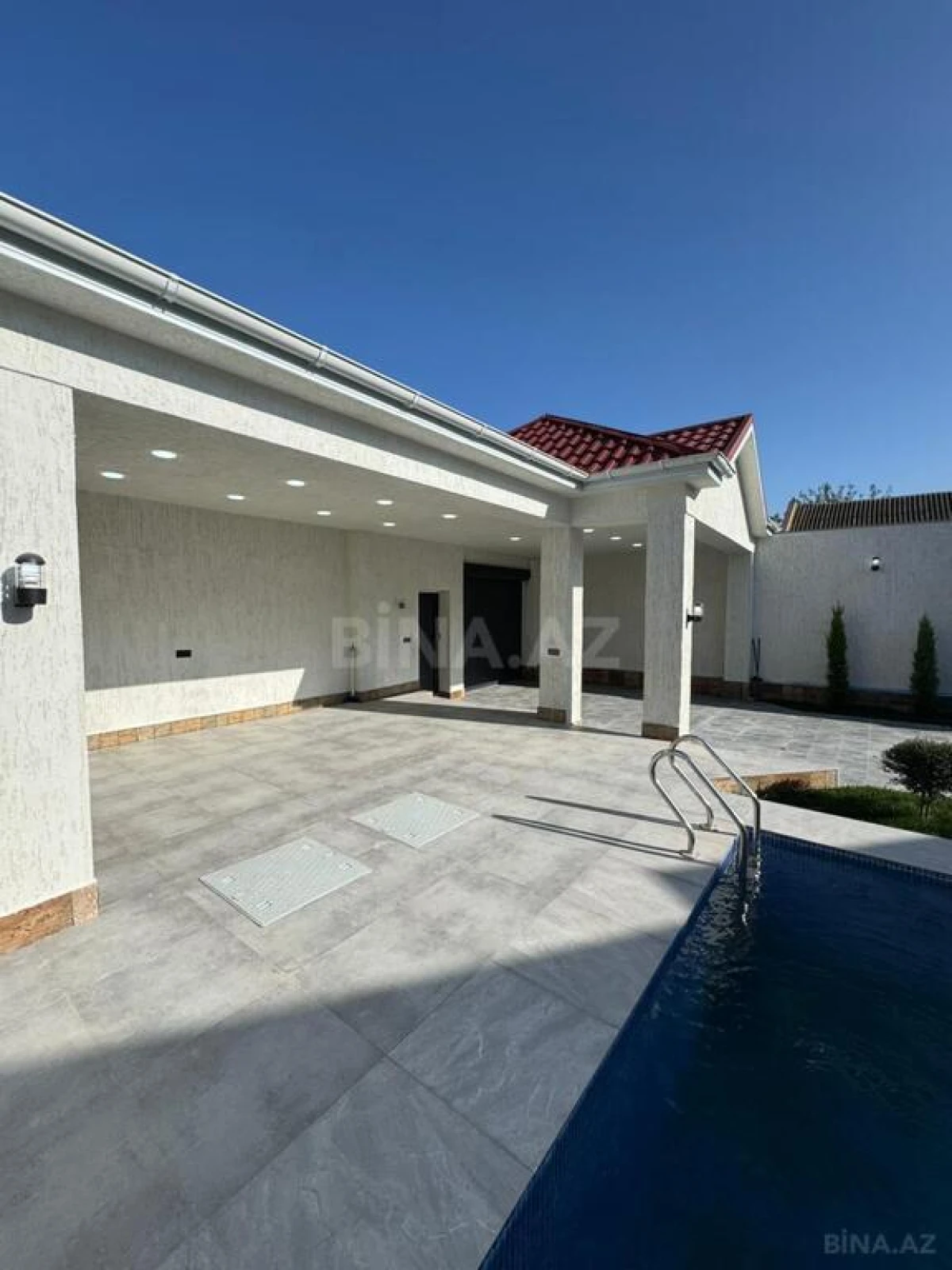 Satılır 4 otaqlı həyət evi 160 m²