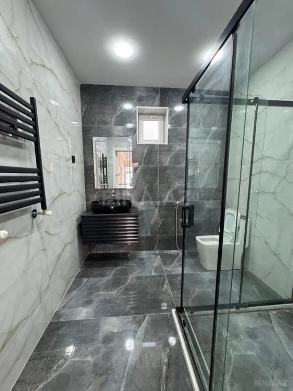 Satılır 4 otaqlı həyət evi 160 m²