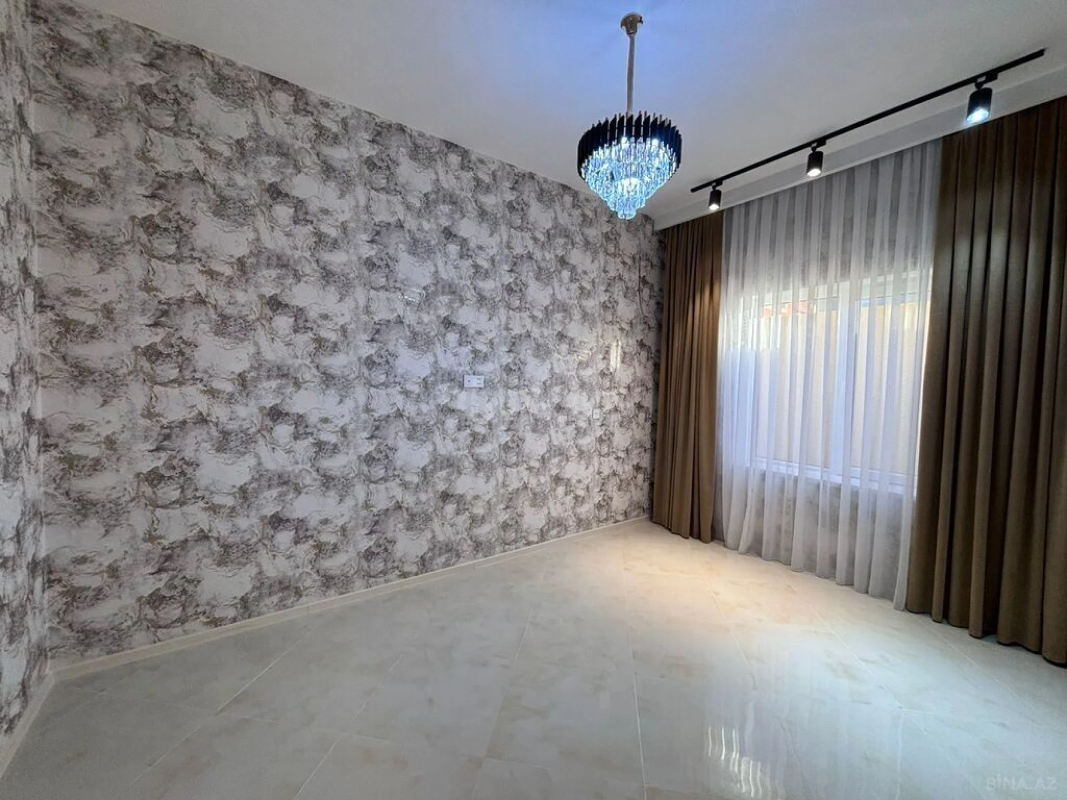 Satılır 4 otaqlı həyət evi 125 m²