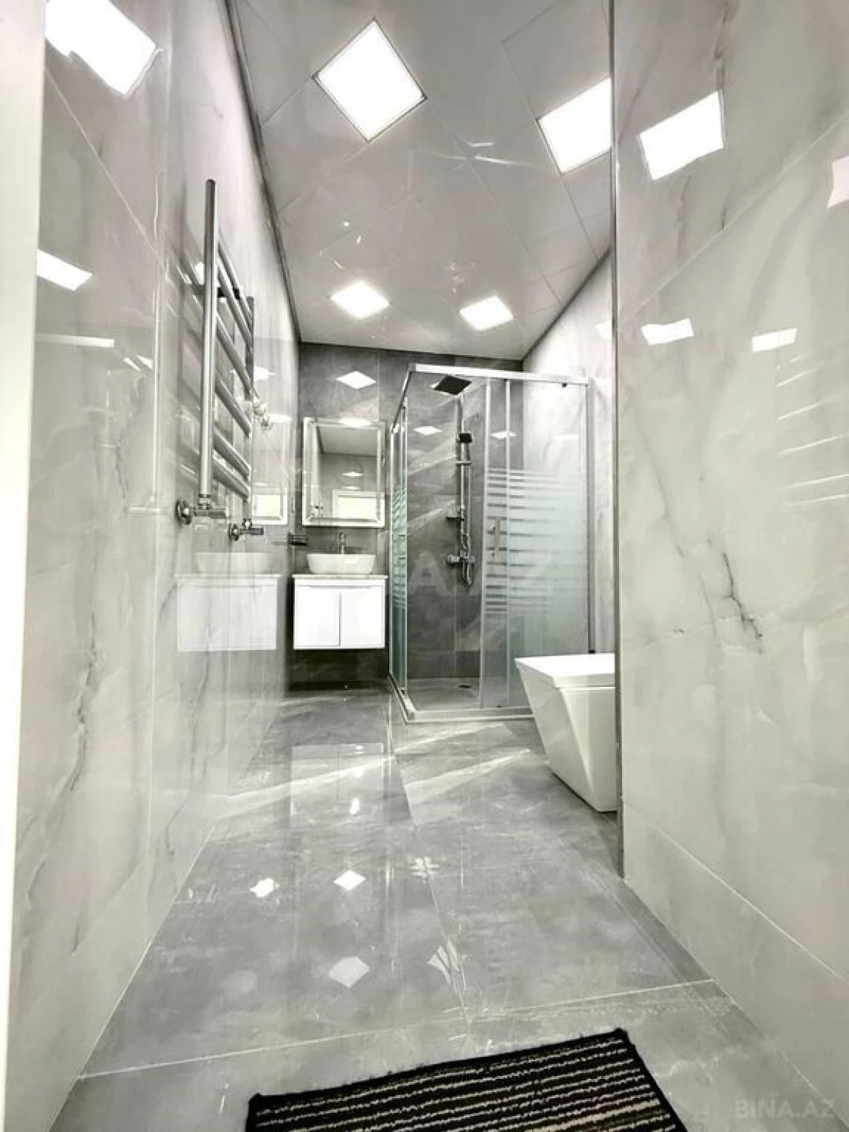 Kirayə verilir 2 otaqlı mənzil 80 m²