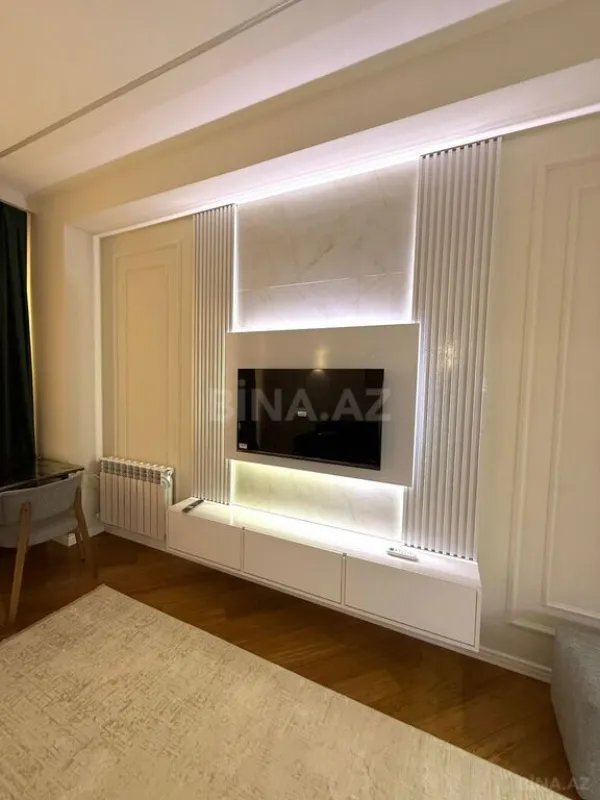 Kirayə verilir 2 otaqlı mənzil 80 m²