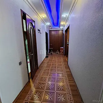 Satılır 3 otaqlı mənzil 160 m²