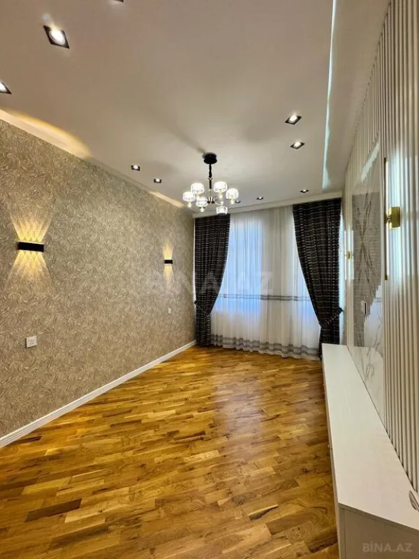 Satılır 3 otaqlı mənzil 115 m²