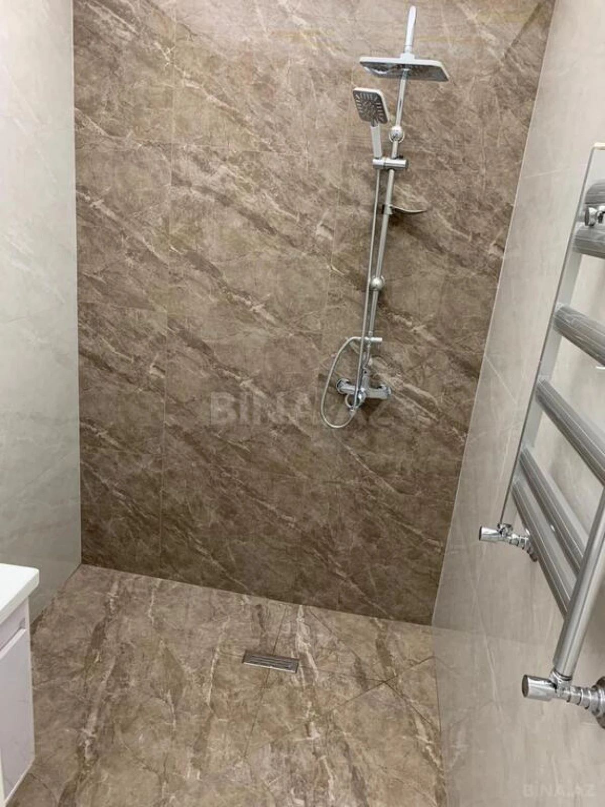 Satılır 2 otaqlı mənzil 46 m²