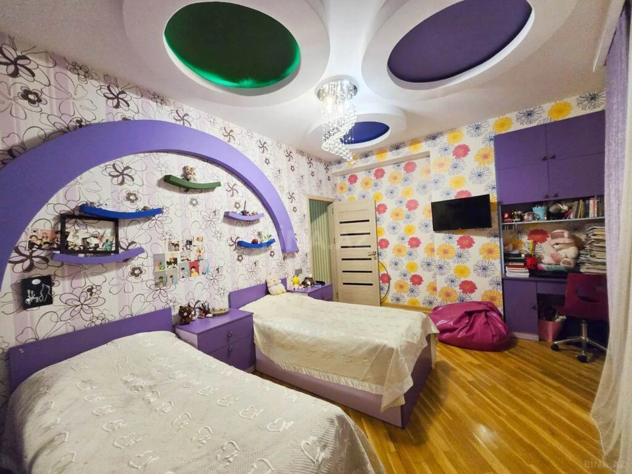 Satılır 4 otaqlı mənzil 145 m²