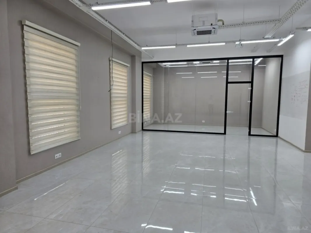 Kirayə verilir 3 otaqlı ofis 94 m²
