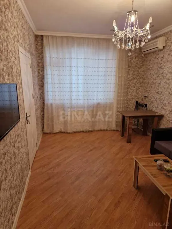 Satılır 1 otaqlı mənzil 45 m²