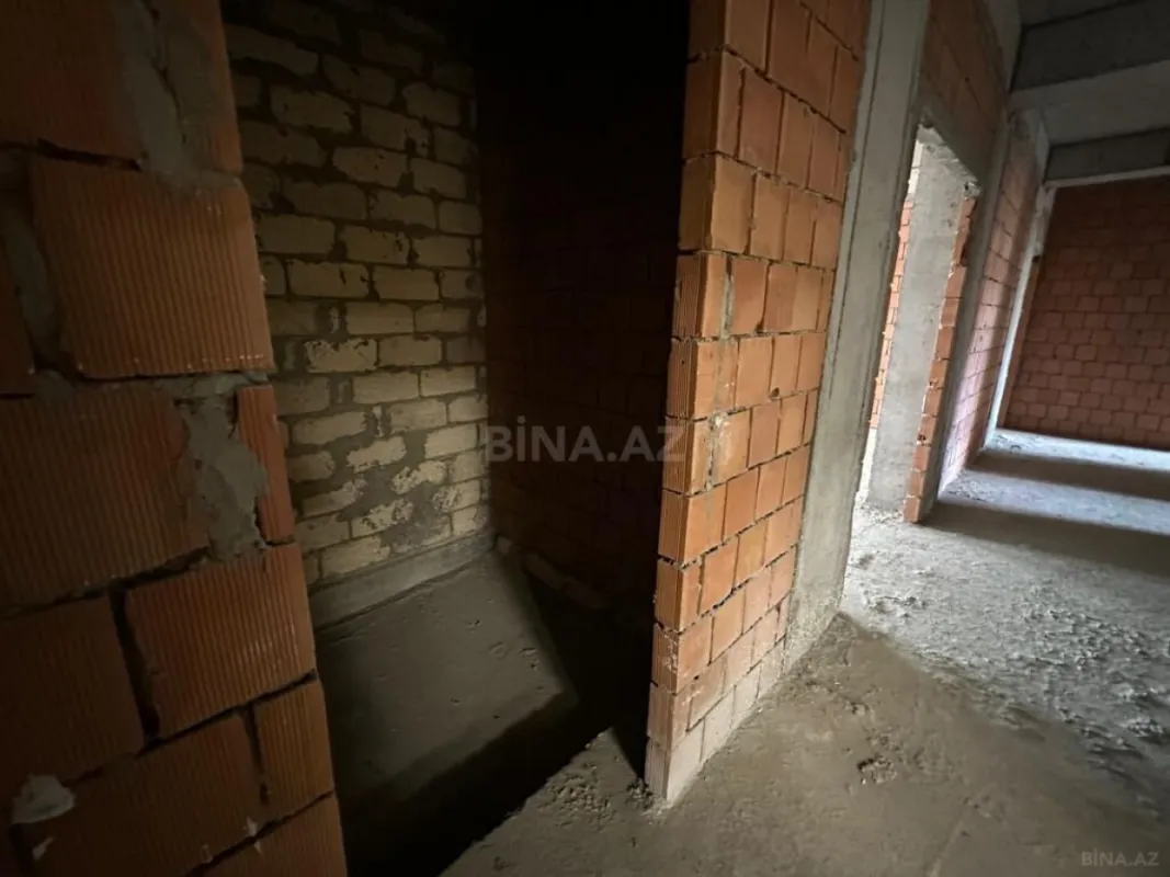 Satılır 3 otaqlı mənzil 123.2 m²