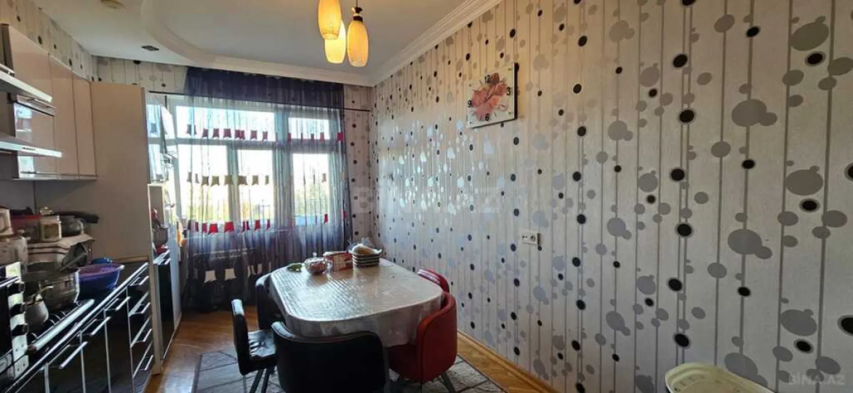 Satılır 2 otaqlı mənzil 105 m²