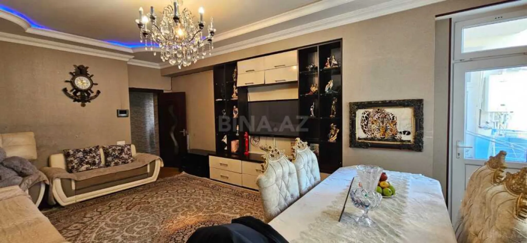 Satılır 2 otaqlı mənzil 105 m²