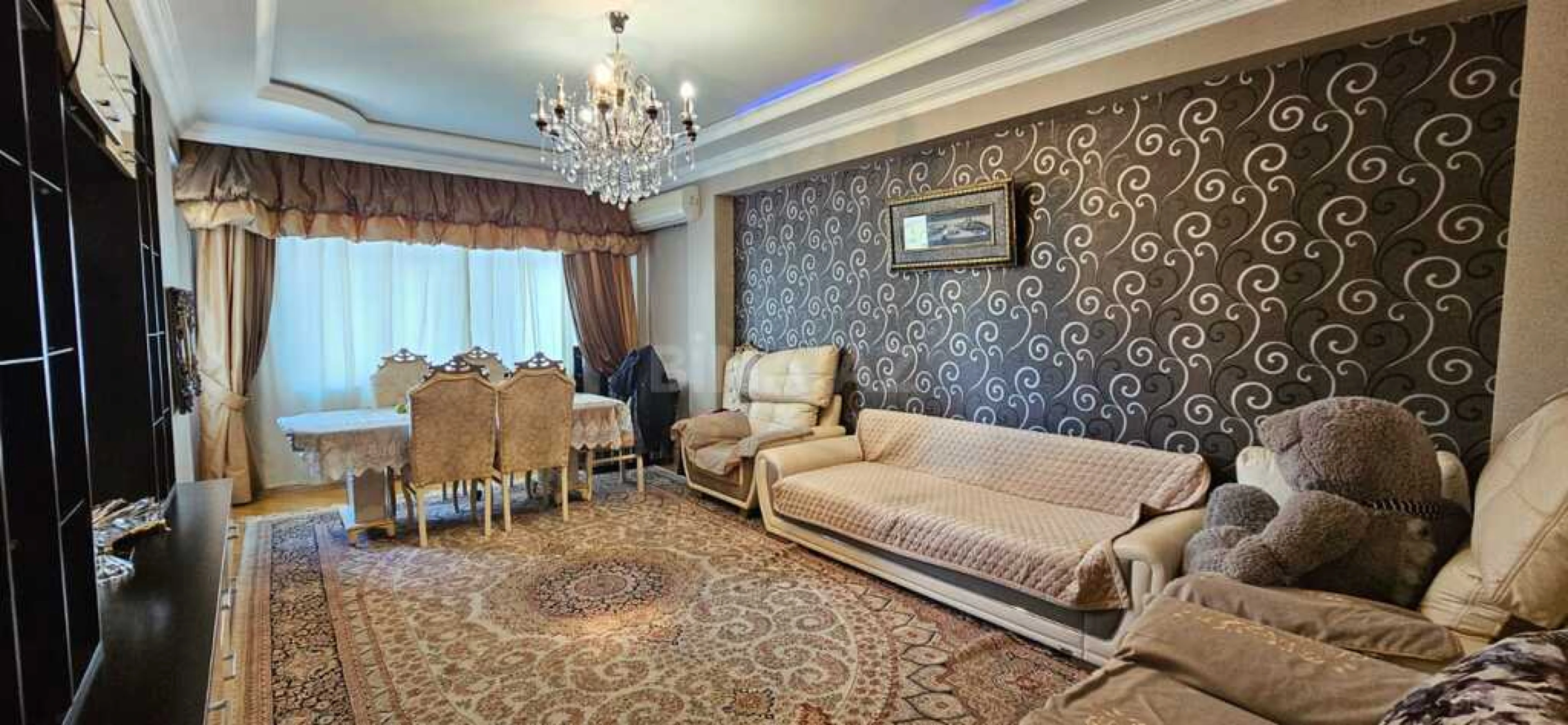 Satılır 2 otaqlı mənzil 105 m²