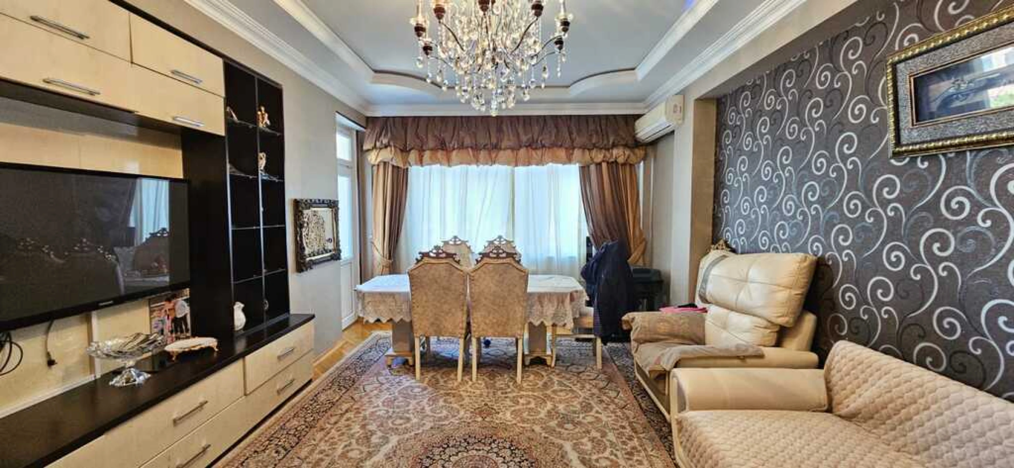 Satılır 2 otaqlı mənzil 105 m²