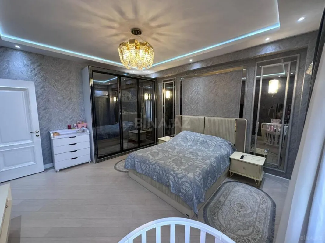 Kirayə verilir 3 otaqlı mənzil 111 m²