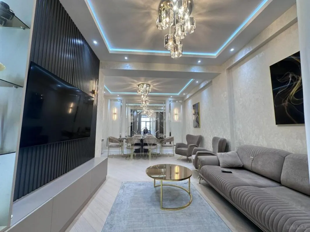 Kirayə verilir 3 otaqlı mənzil 111 m²
