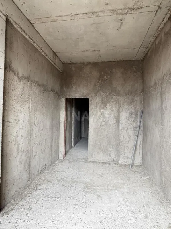 Satılır 3 otaqlı mənzil 136 m²