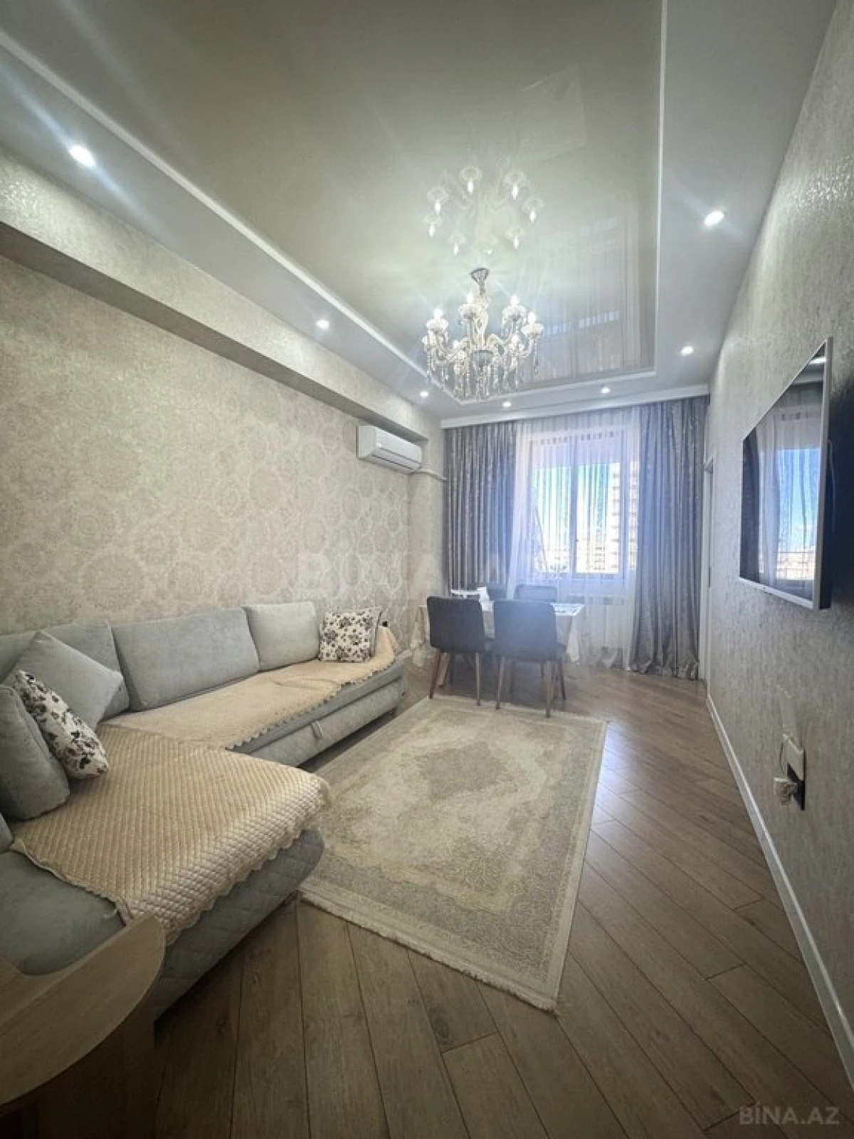 Satılır 2 otaqlı mənzil 65 m²
