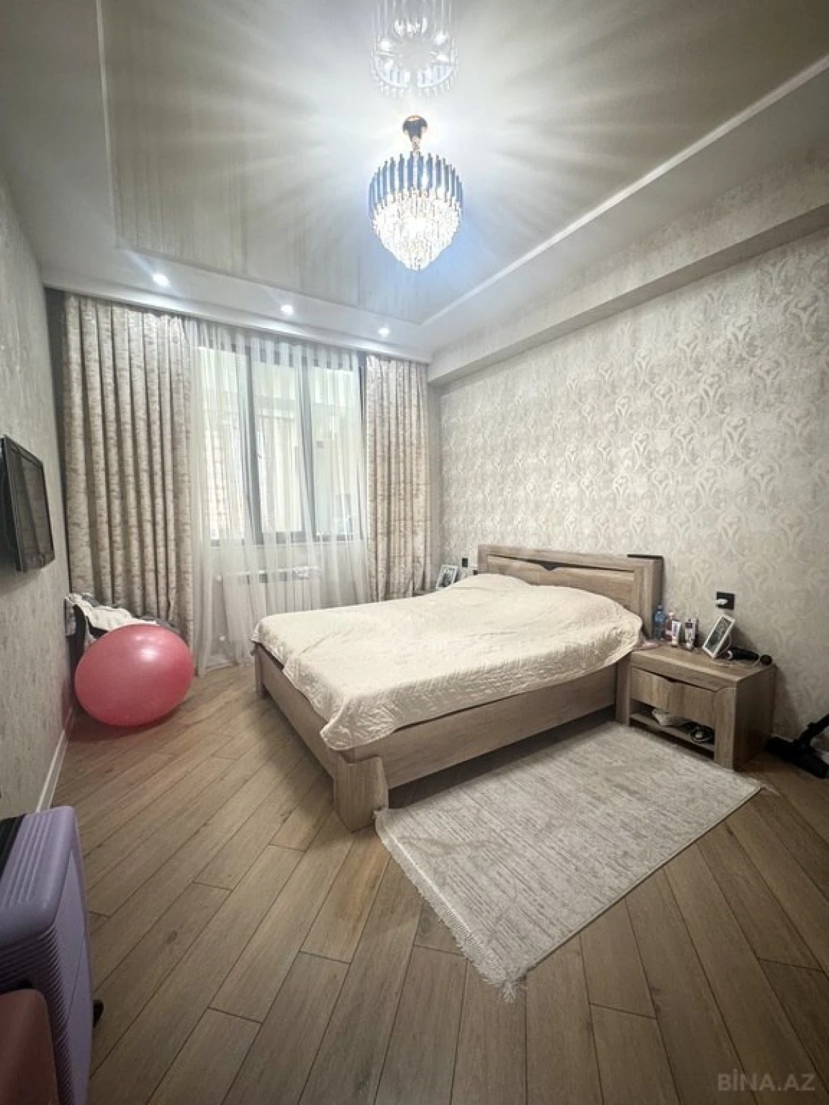 Satılır 2 otaqlı mənzil 65 m²