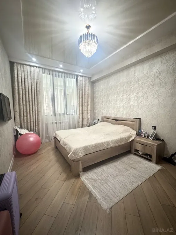 Satılır 2 otaqlı mənzil 65 m²