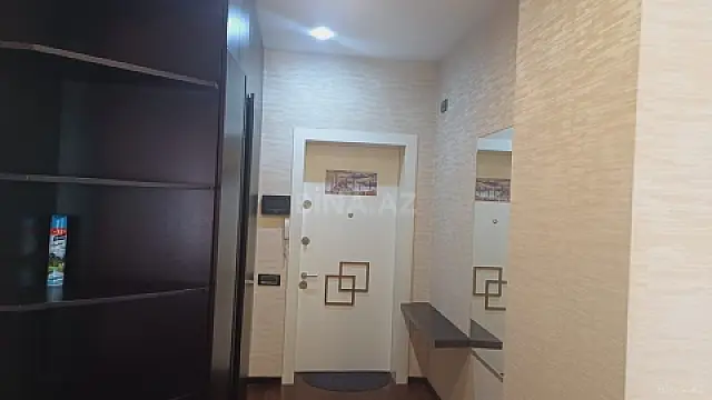 Kirayə verilir 2 otaqlı mənzil 90 m²