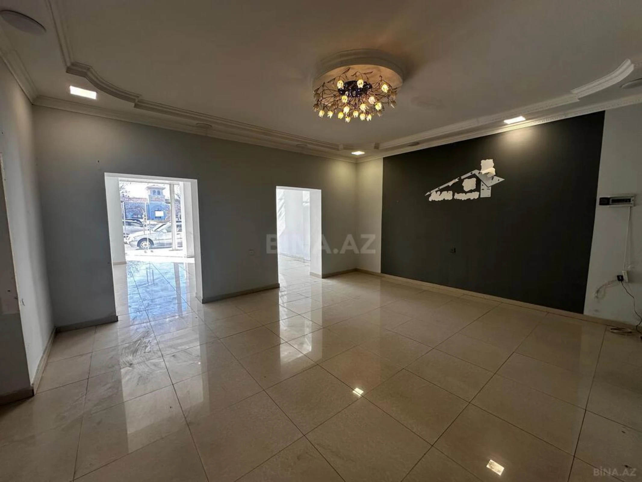 Kirayə verilir obyekt 105 m²