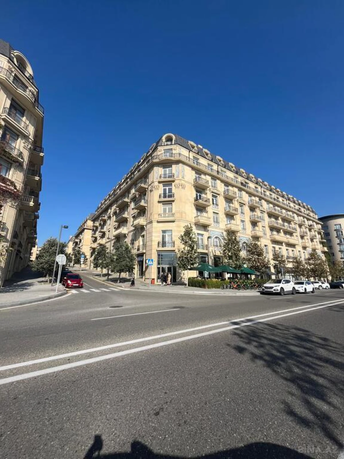 Satılır obyekt 441 m²