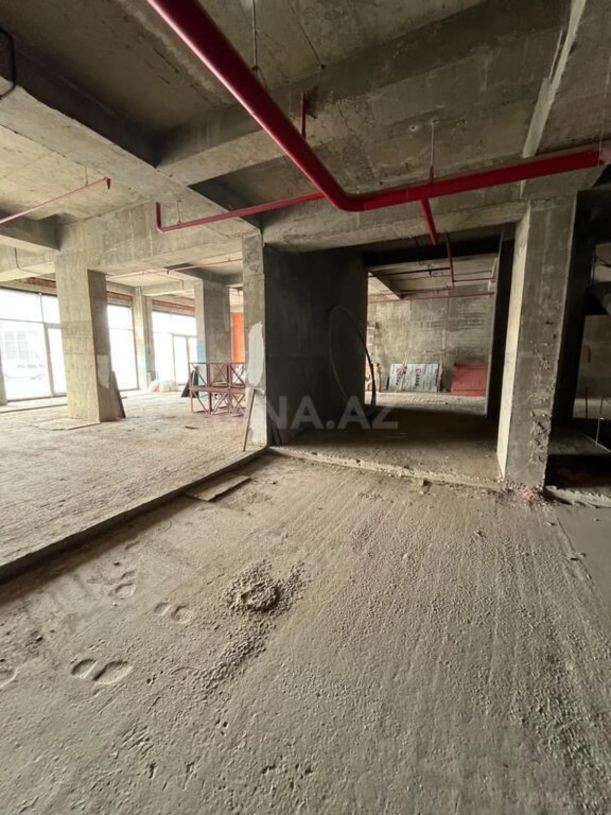 Satılır obyekt 441 m²