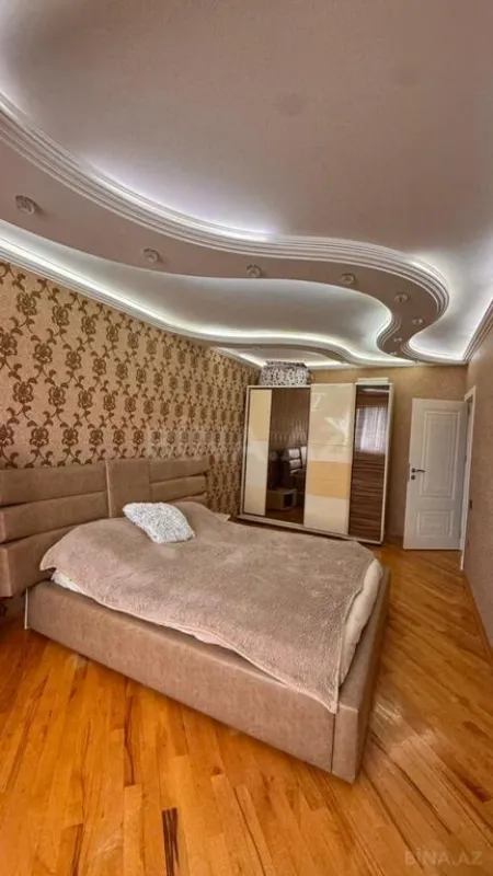 Satılır 3 otaqlı mənzil 123 m²