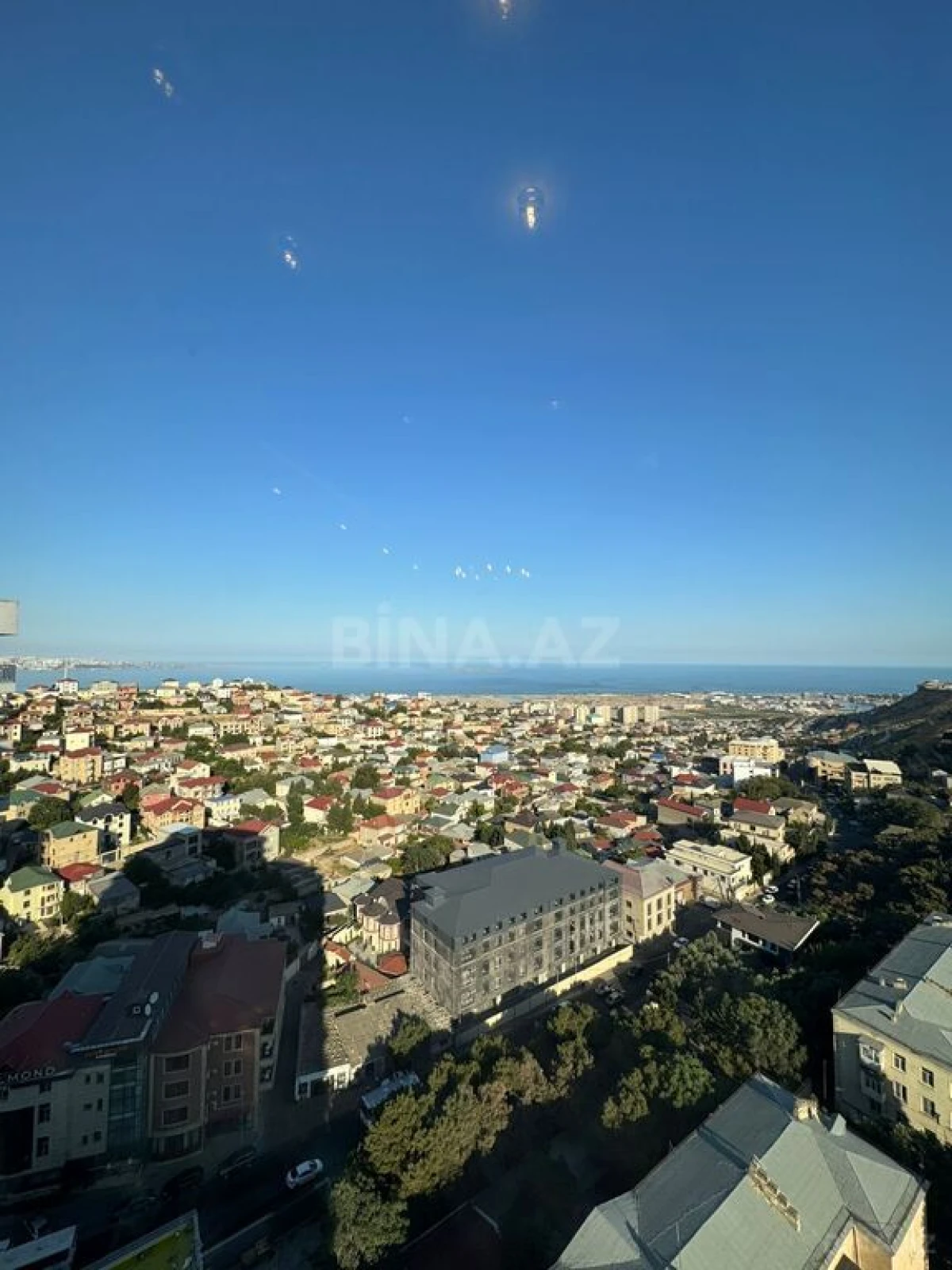 Satılır 3 otaqlı mənzil 140 m²