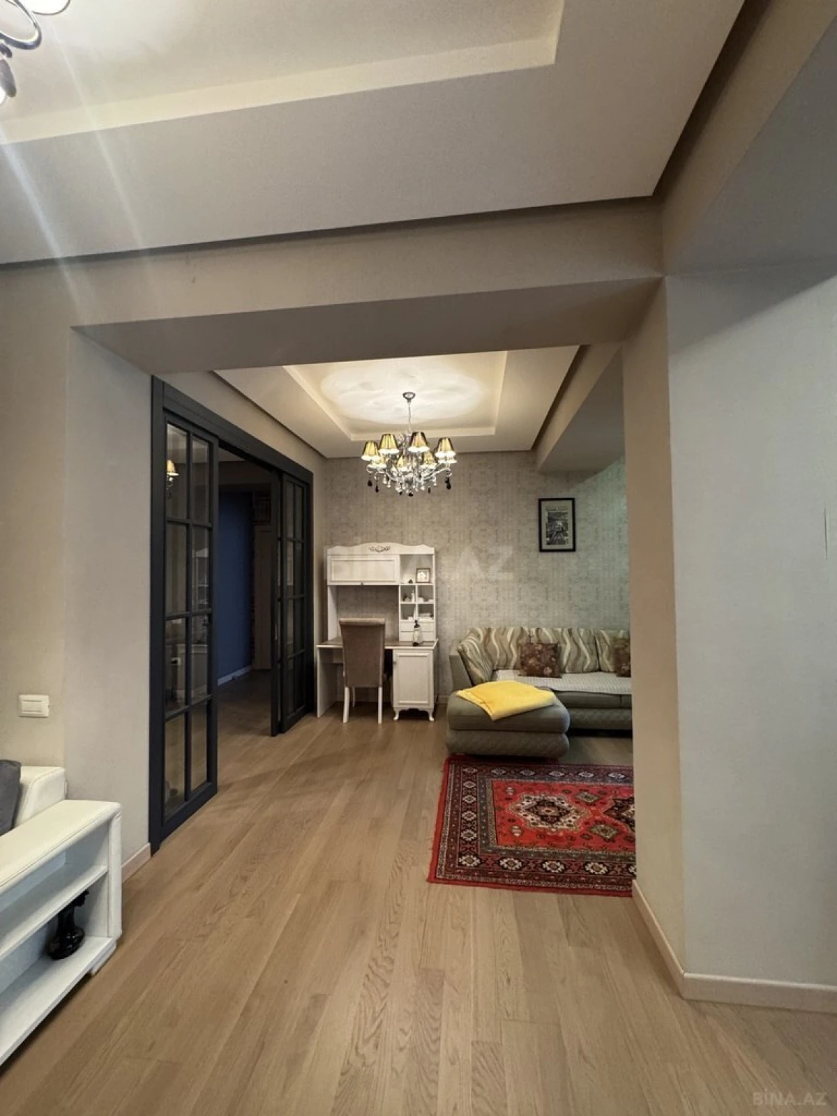 Satılır 3 otaqlı mənzil 125 m²