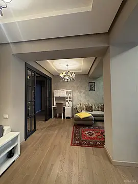 Satılır 3 otaqlı mənzil 125 m²