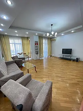 Kirayə verilir 3 otaqlı mənzil 150 m² — Bakı, İnşaatçılar 3 otaq 150.00 m²