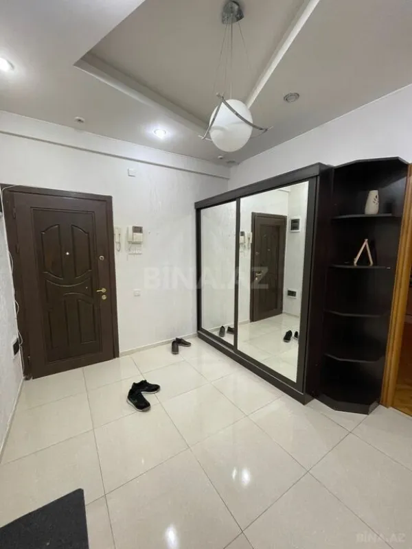 Kirayə verilir 3 otaqlı mənzil 150 m²