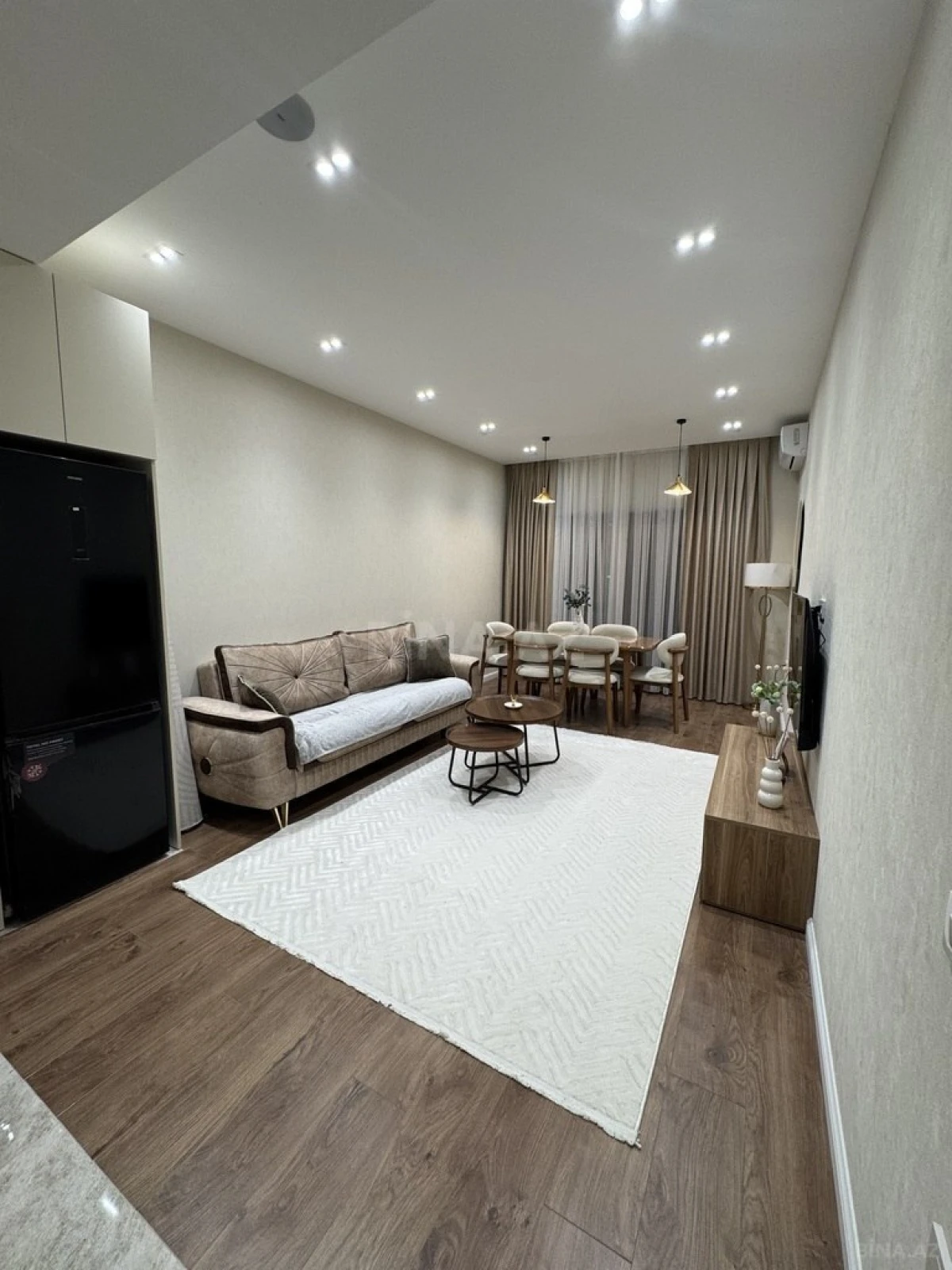 Satılır 2 otaqlı mənzil 64 m²