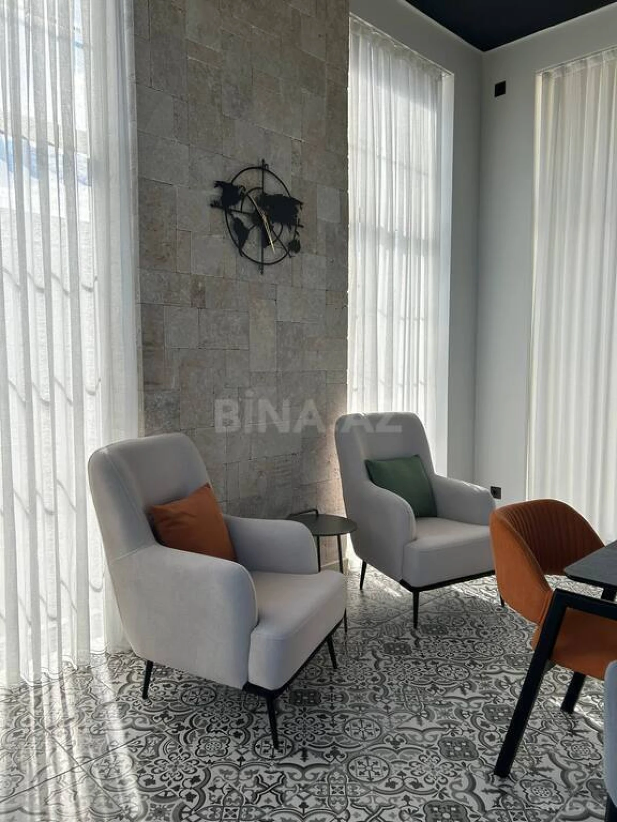 Satılır 5 otaqlı həyət evi 600 m²