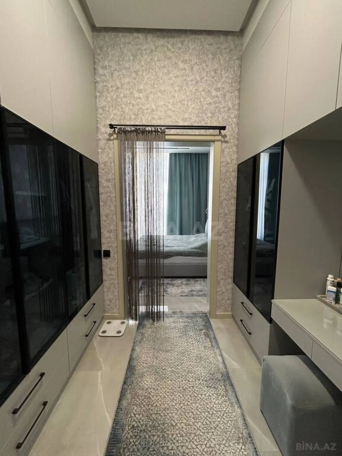 Satılır 5 otaqlı həyət evi 600 m²