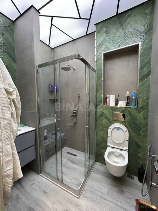 Satılır 5 otaqlı həyət evi 600 m²