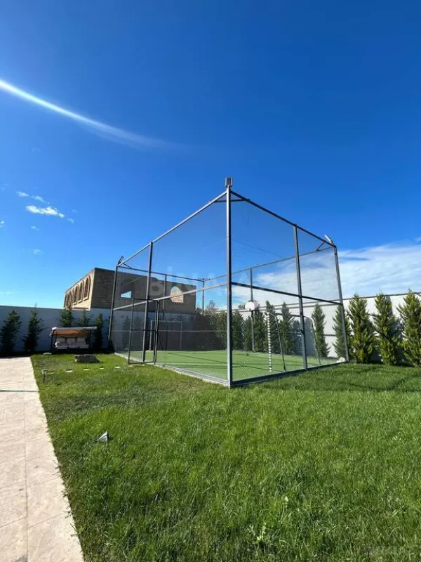 Satılır 5 otaqlı həyət evi 600 m²